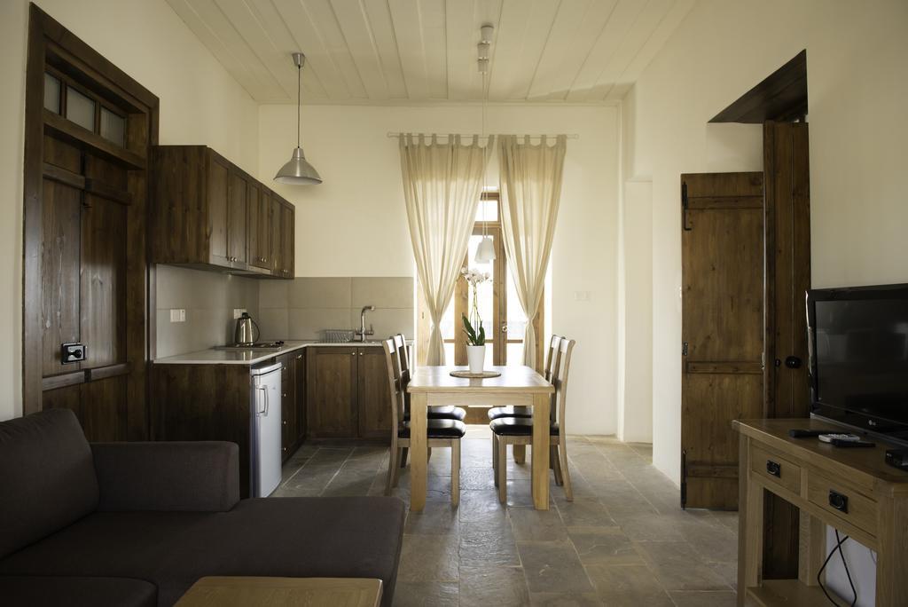 Country house Ktima 1937 Kannides Dhrousha